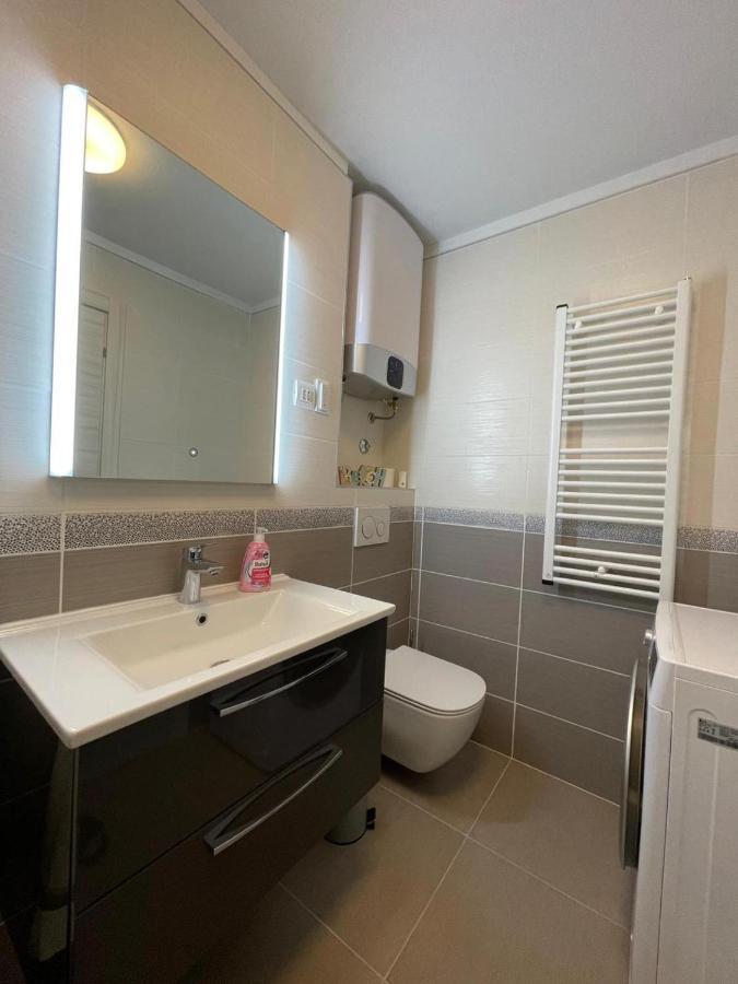 Apartment Tomy غييكا المظهر الخارجي الصورة