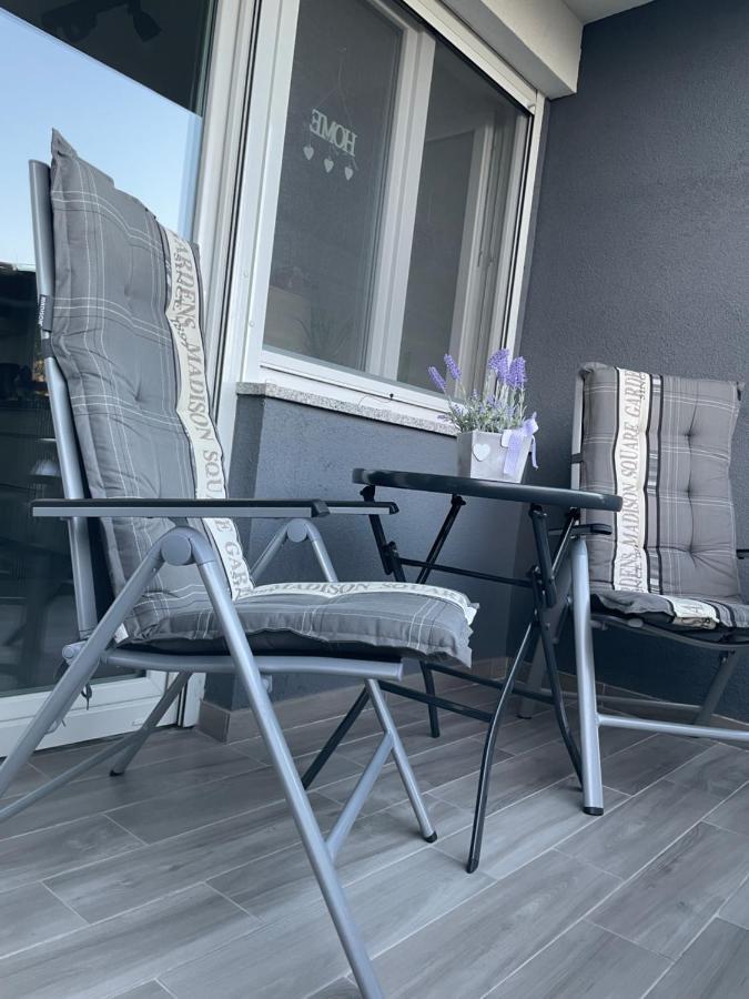 Apartment Tomy غييكا المظهر الخارجي الصورة